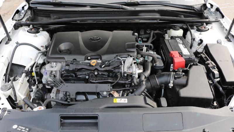 Toyota Camry SE Auto (Natl) 2018