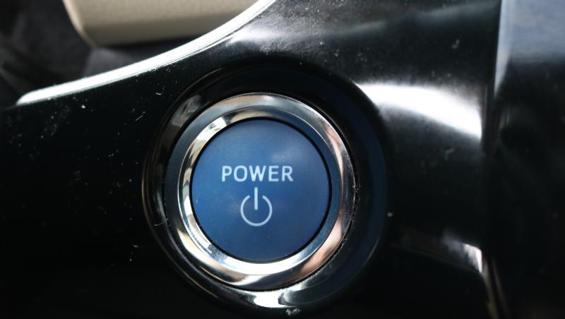 Toyota Prius 5dr HB Three Touring (Natl) 2016