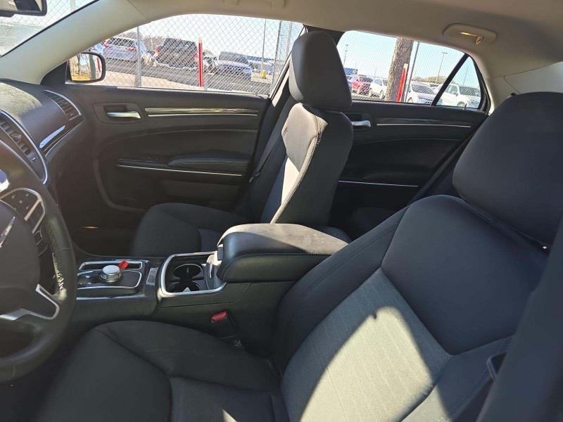 Chrysler 300 Touring RWD 2022