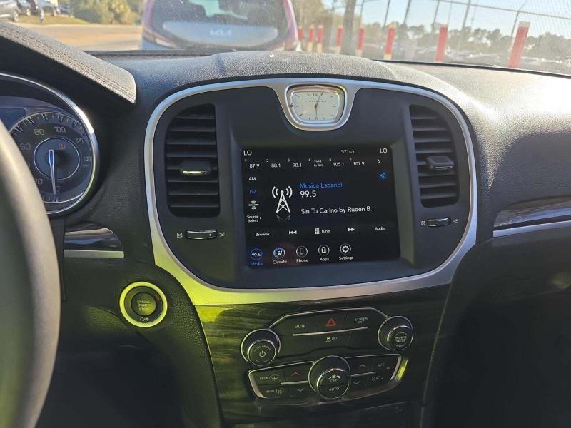 Chrysler 300 Touring RWD 2022