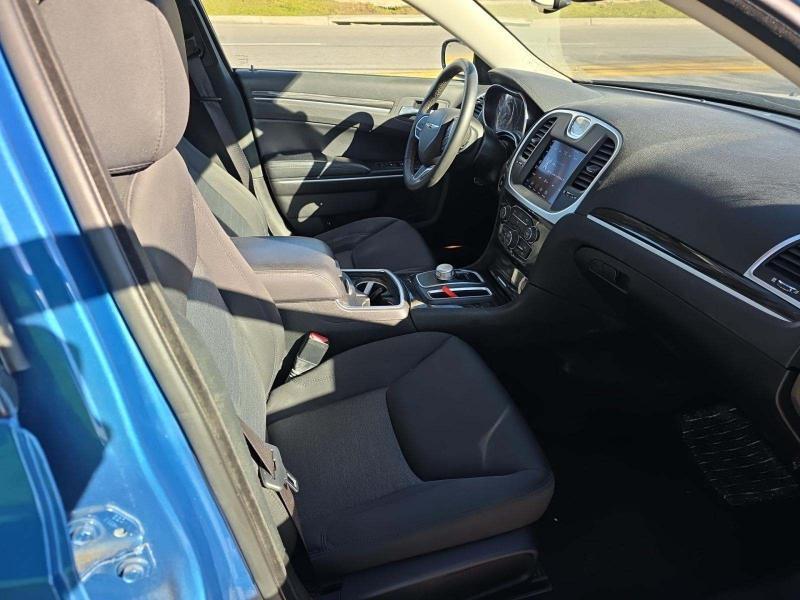 Chrysler 300 Touring RWD 2022