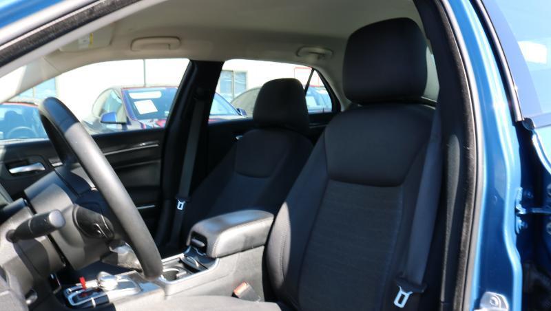 Chrysler 300 Touring RWD 2022