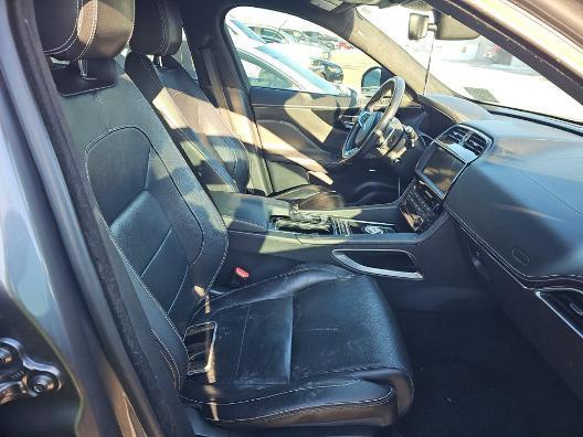 Jaguar F-Pace 25t R-Sport AWD 2019