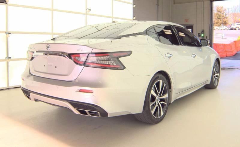 Nissan Maxima SV CVT 2022