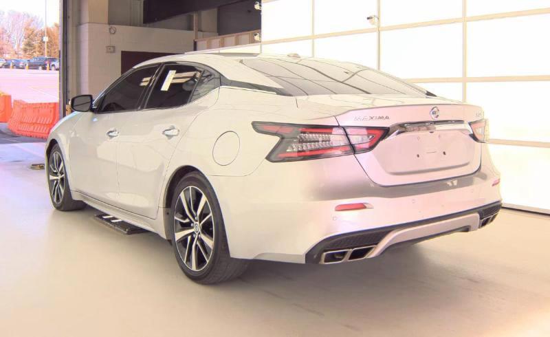 Nissan Maxima SV CVT 2022