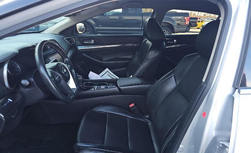 Nissan Maxima SV CVT 2022