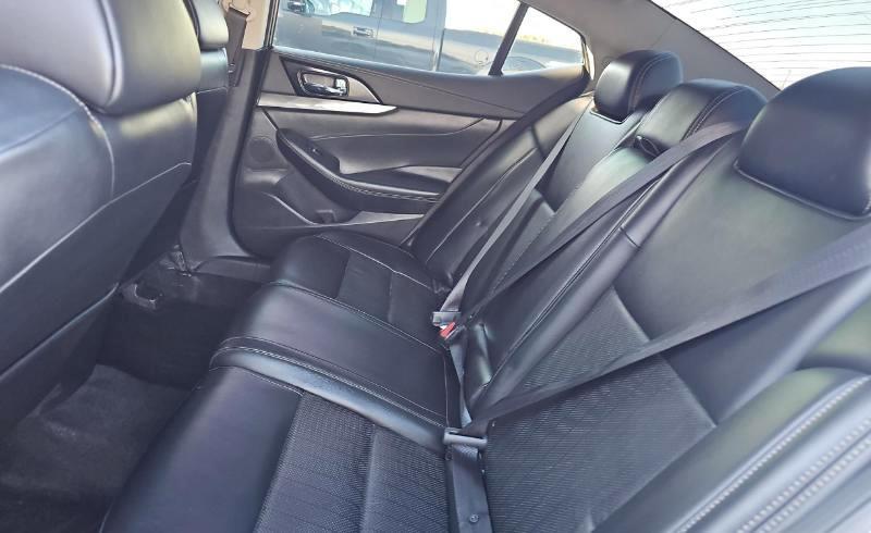 Nissan Maxima SV CVT 2022