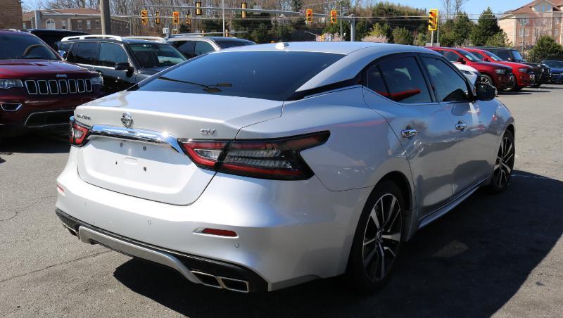 Nissan Maxima SV CVT 2022