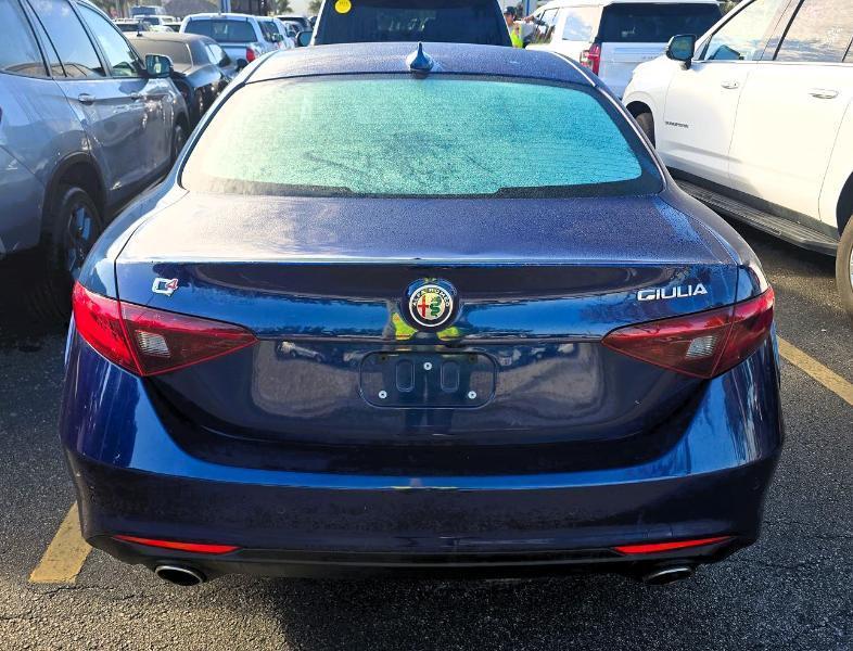 Alfa Romeo Giulia AWD 2021