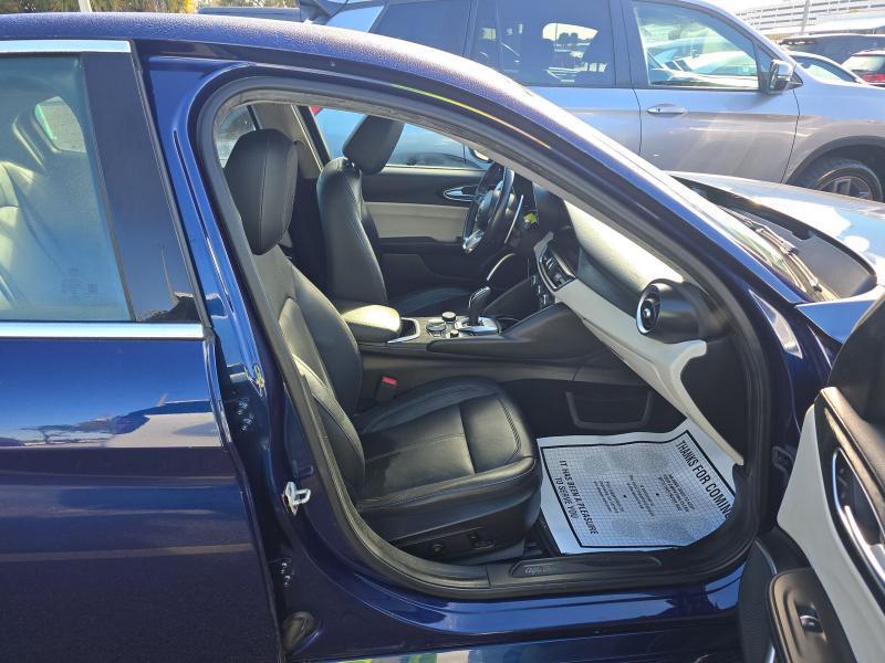 Alfa Romeo Giulia AWD 2021