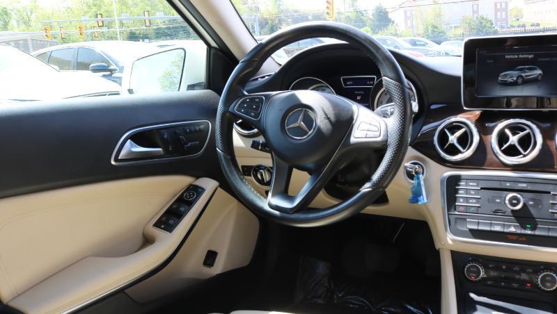 Mercedes-Benz GLA GLA 250 4MATIC SUV 2020