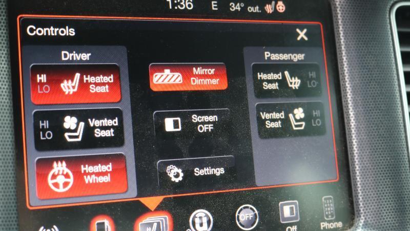 Dodge Charger 4dr Sdn R/T Scat Pack RWD 2016