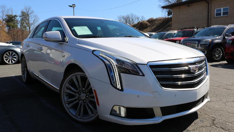 Cadillac XTS 4dr Sdn Luxury FWD 2018
