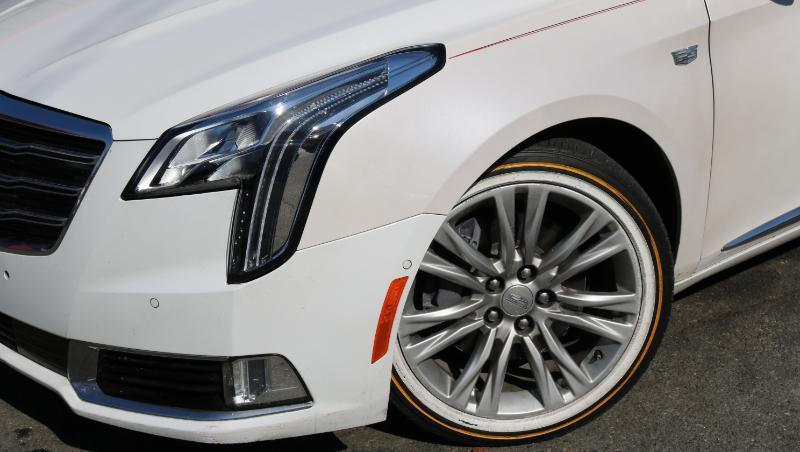 Cadillac XTS 4dr Sdn Luxury FWD 2018