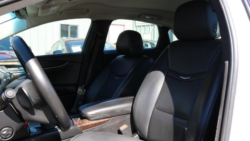 Cadillac XTS 4dr Sdn Luxury FWD 2018