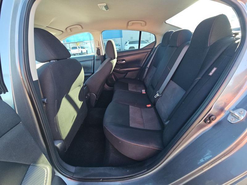 Nissan Sentra SR CVT 2021