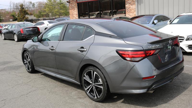 Nissan Sentra SR CVT 2021