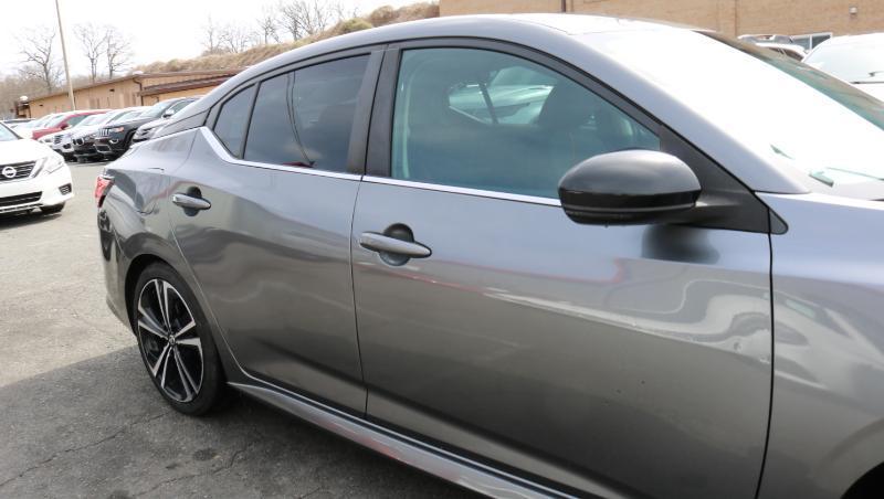 Nissan Sentra SR CVT 2021