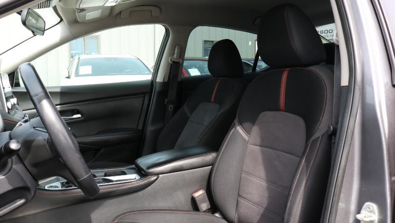 Nissan Sentra SR CVT 2021