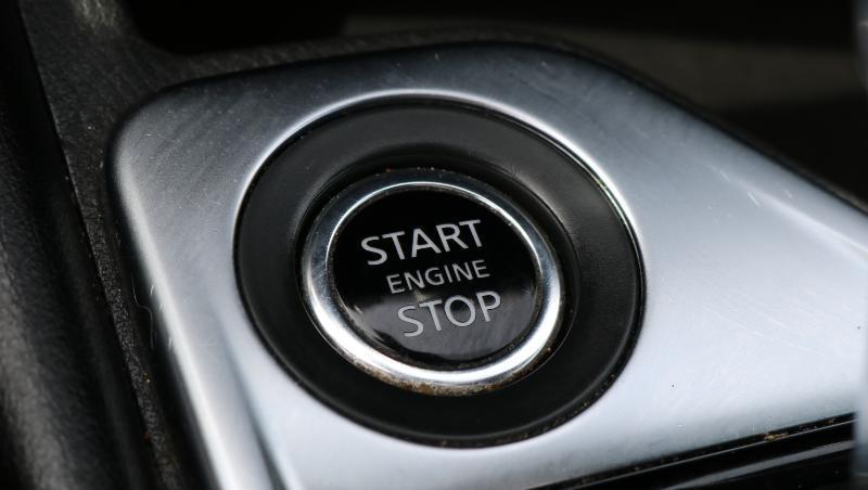 Nissan Sentra SR CVT 2021