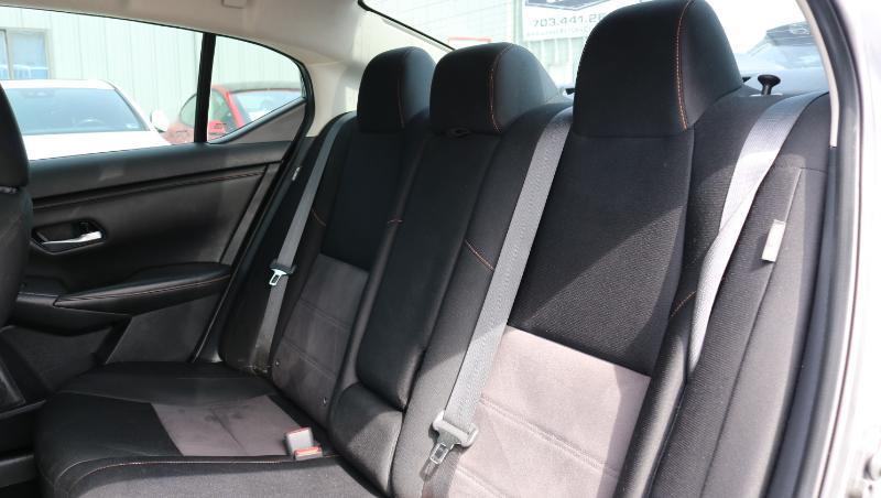 Nissan Sentra SR CVT 2021