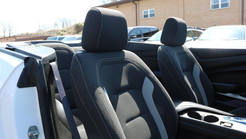 Chevrolet Camaro 2dr Conv 1LT 2017