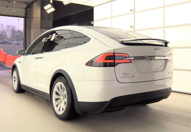 Tesla Model X 75D AWD 2018