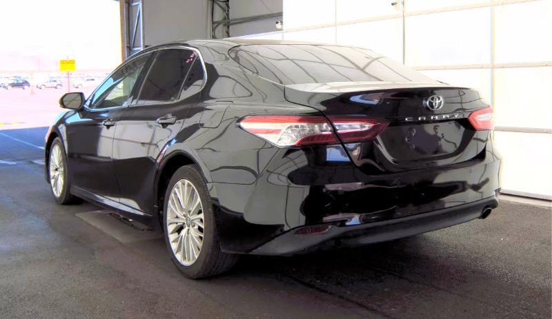 Toyota Camry XLE Auto (Natl) 2018