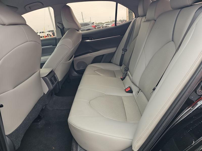 Toyota Camry XLE Auto (Natl) 2018