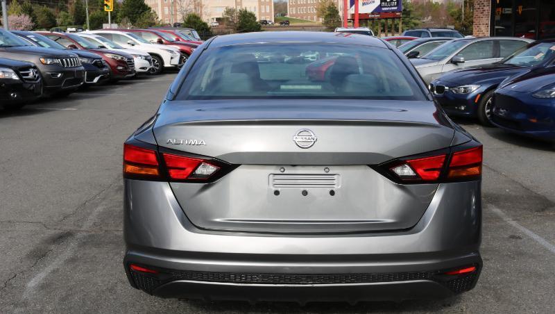 Nissan Altima 2.5 S Sedan 2021