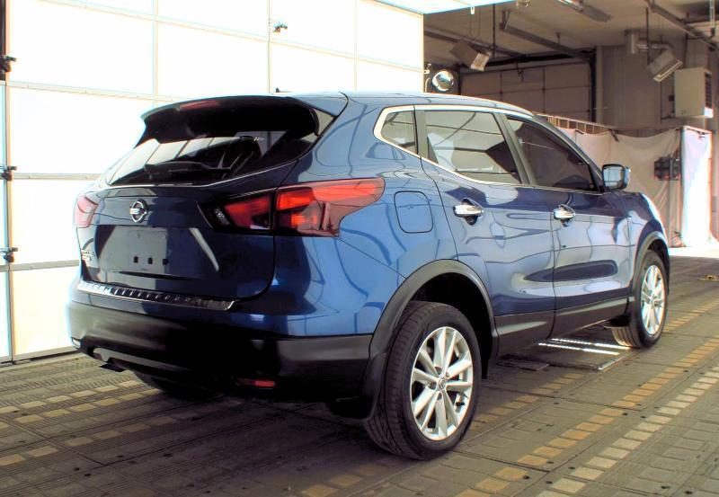 Nissan Rogue Sport FWD S 2018