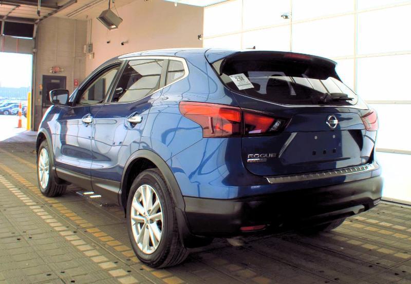 Nissan Rogue Sport FWD S 2018