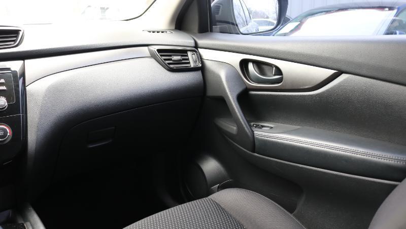 Nissan Rogue Sport FWD S 2018