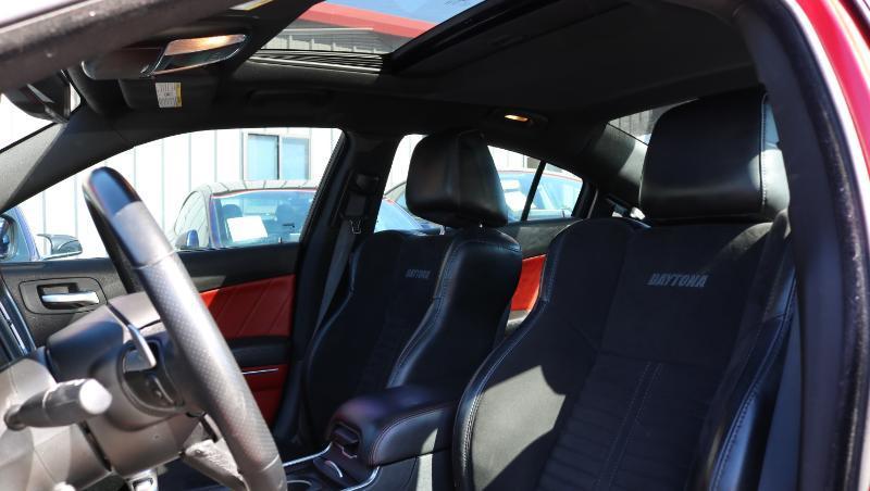 Dodge Charger 4dr Sdn R/T Scat Pack RWD 2016