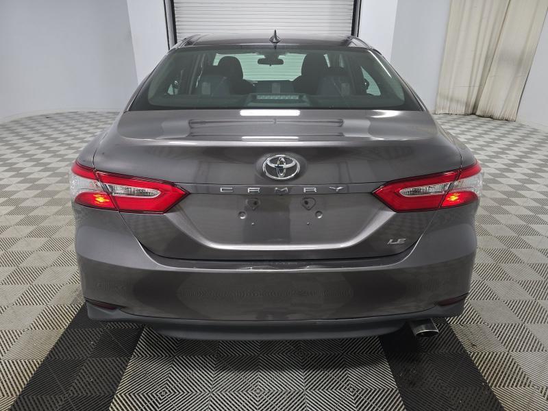 Toyota Camry LE Auto (Natl) 2020