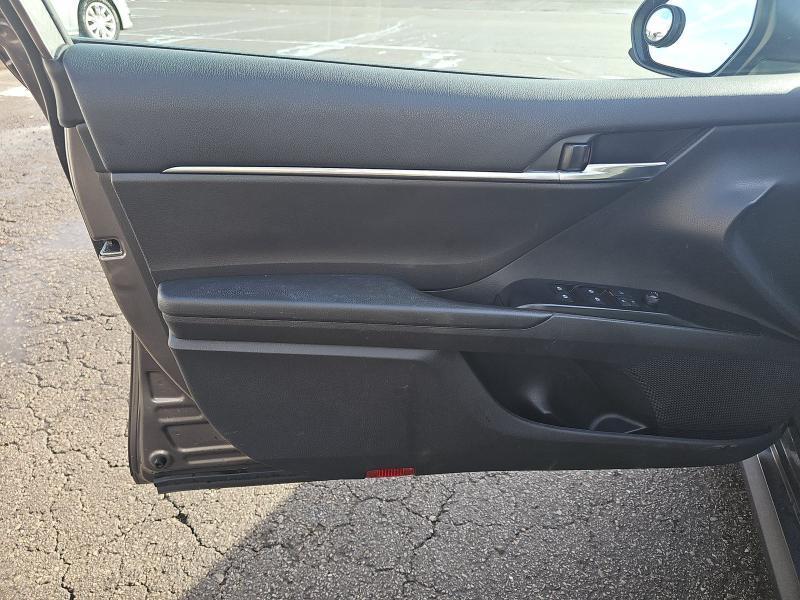 Toyota Camry LE Auto (Natl) 2020