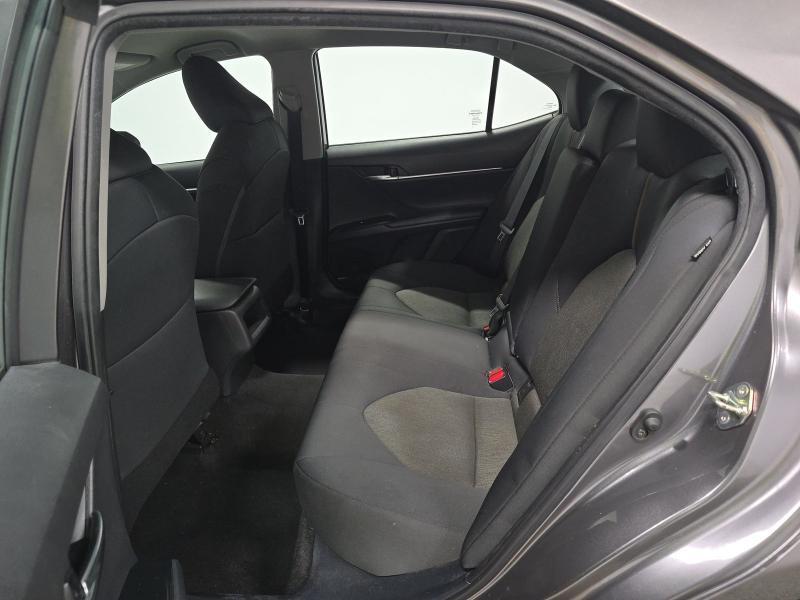 Toyota Camry LE Auto (Natl) 2020