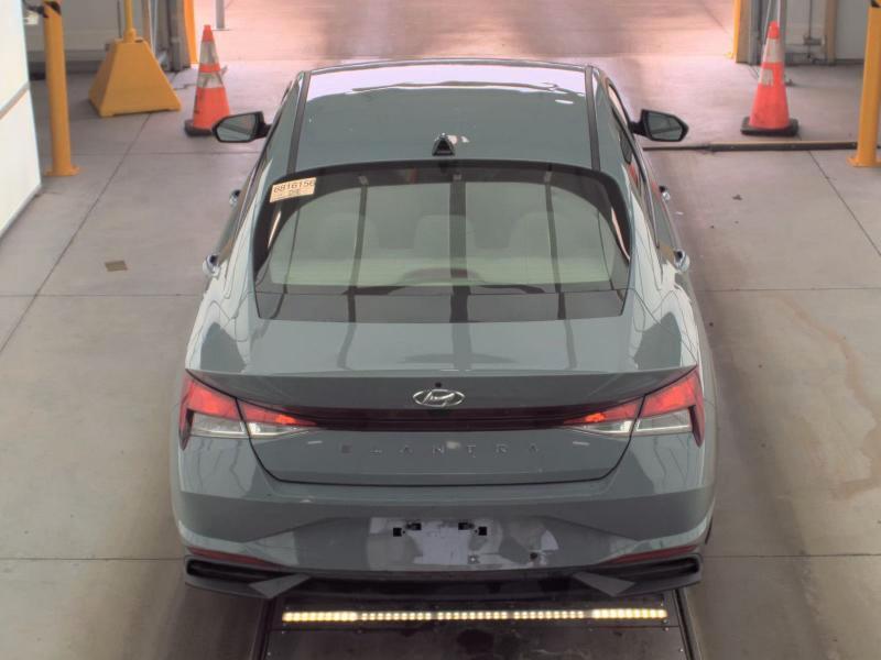 Hyundai Elantra SEL IVT 2023