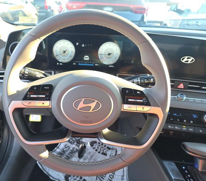 Hyundai Elantra SEL IVT 2023