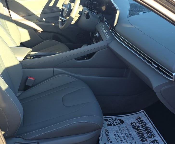 Hyundai Elantra SEL IVT 2023