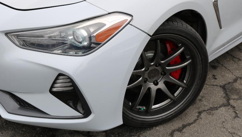 Genesis G70 2.0T Sport RWD 2019