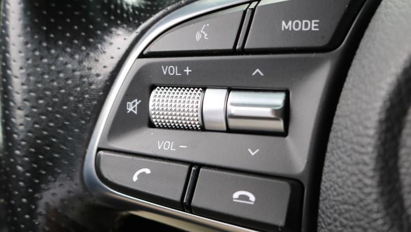 Genesis G70 2.0T Sport RWD 2019