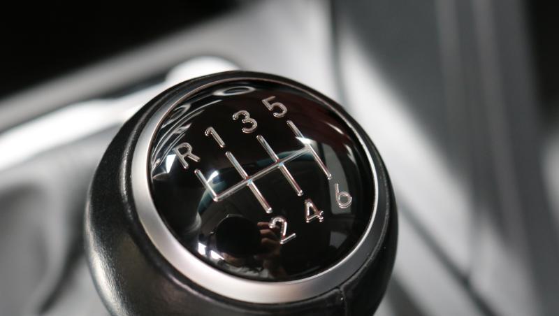 Genesis G70 2.0T Sport RWD 2019