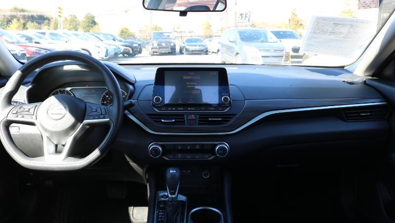 Nissan Altima 2.5 SV Sedan 2024