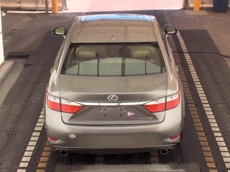Lexus ES 350 4dr Sdn 2015