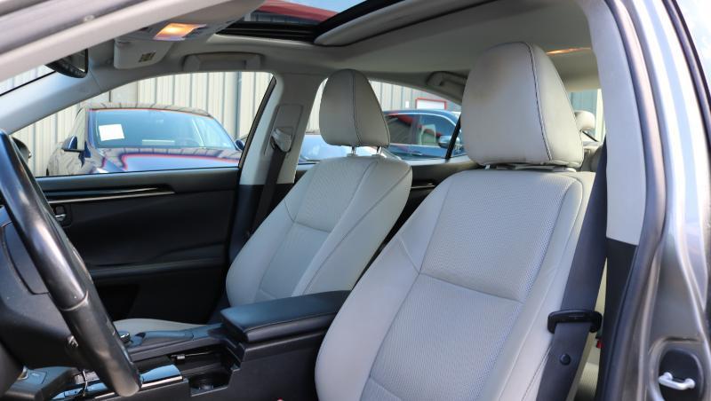 Lexus ES 350 4dr Sdn 2015