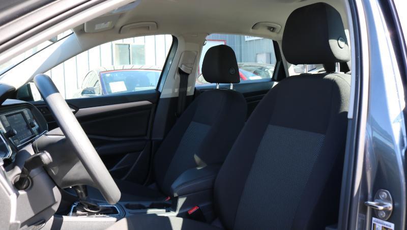 Volkswagen Jetta R-Line Auto 2021