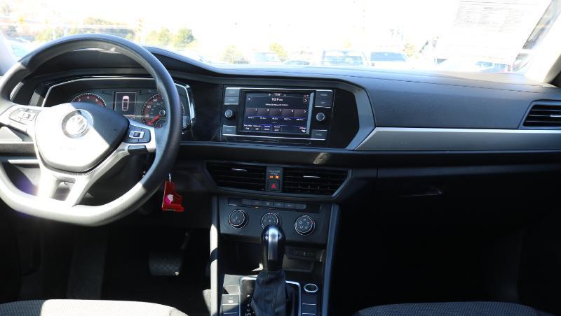 Volkswagen Jetta R-Line Auto 2021