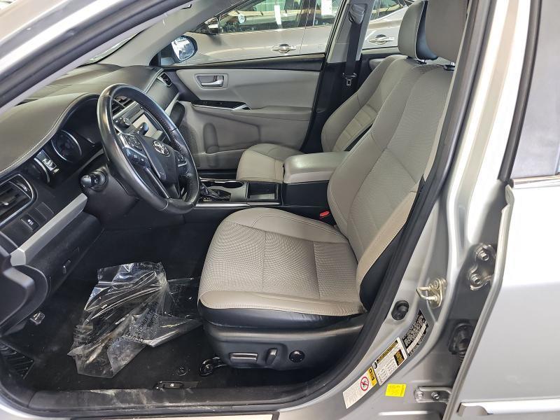 Toyota Camry SE Auto (Natl) 2017