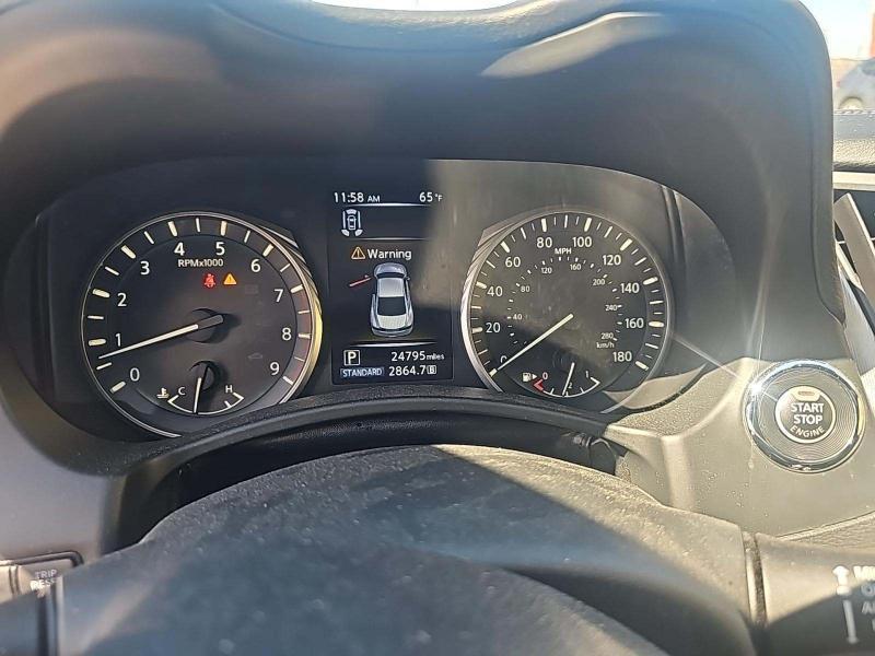 Infiniti Q60 LUXE AWD 2022